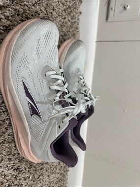 Altra Women's White Running Shoes with Purple Accents